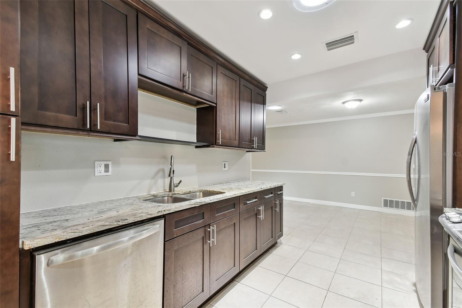 1320 WHISPERING PINES DR, CLEARWATER, FL, 33764