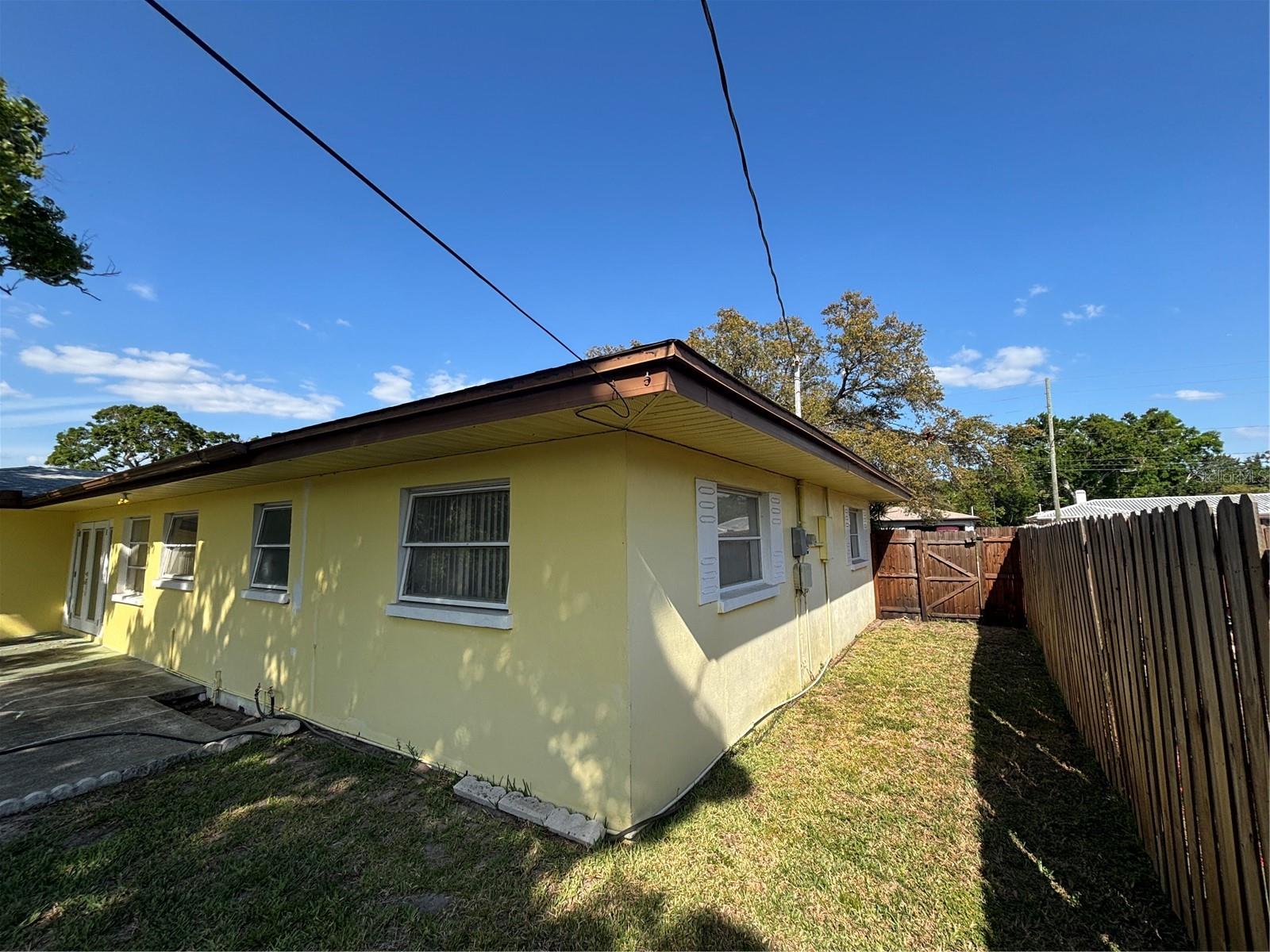 104 S HERCULES AVE, CLEARWATER, FL, 33765