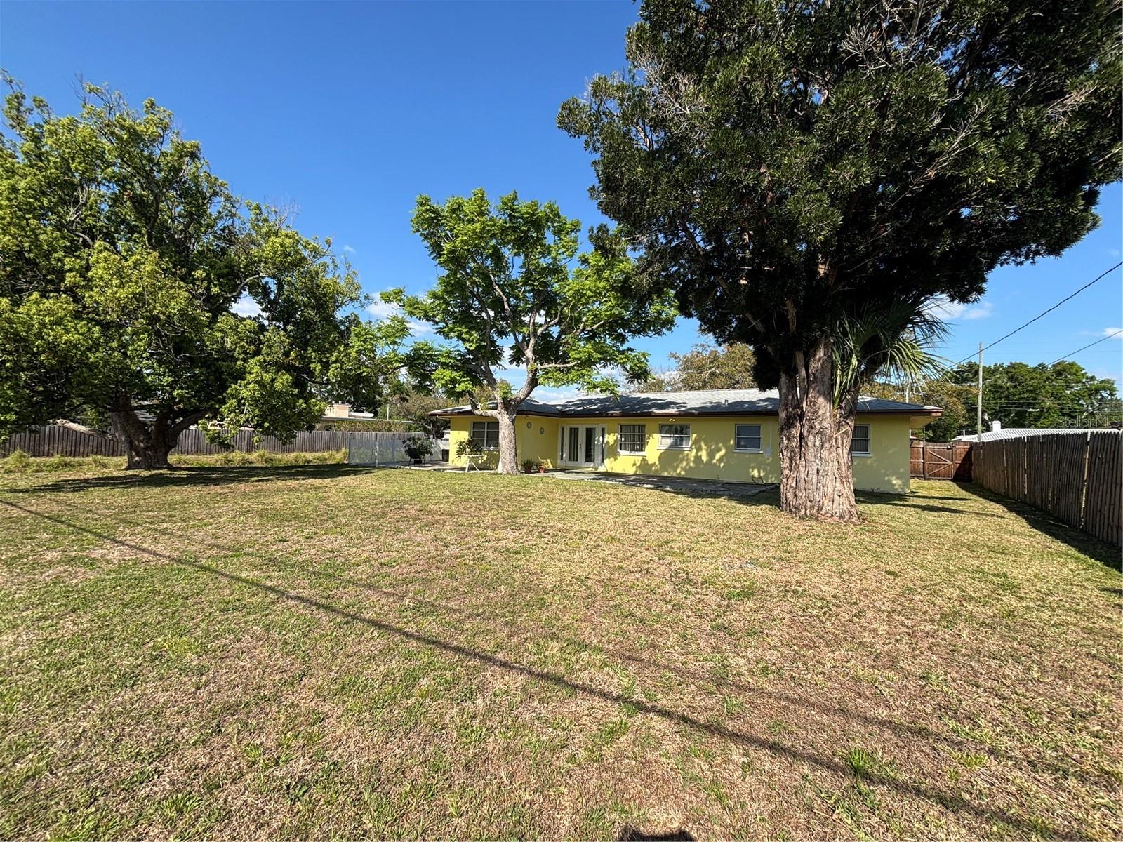 104 S HERCULES AVE, CLEARWATER, FL, 33765