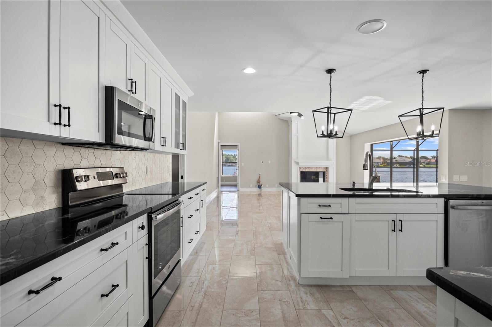 5104 E LONGBOAT BLVD, TAMPA, FL, 33615