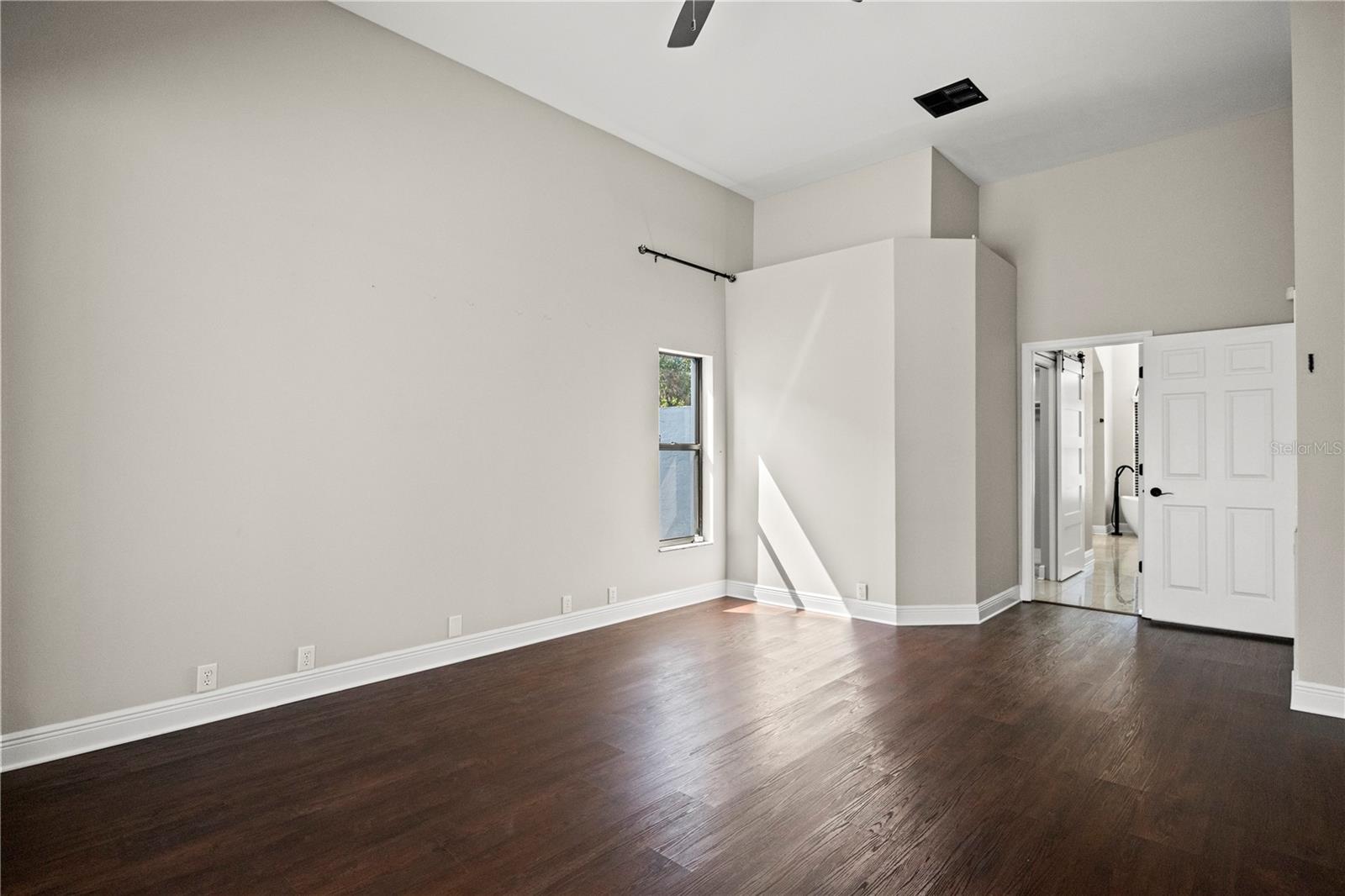 5104 E LONGBOAT BLVD, TAMPA, FL, 33615