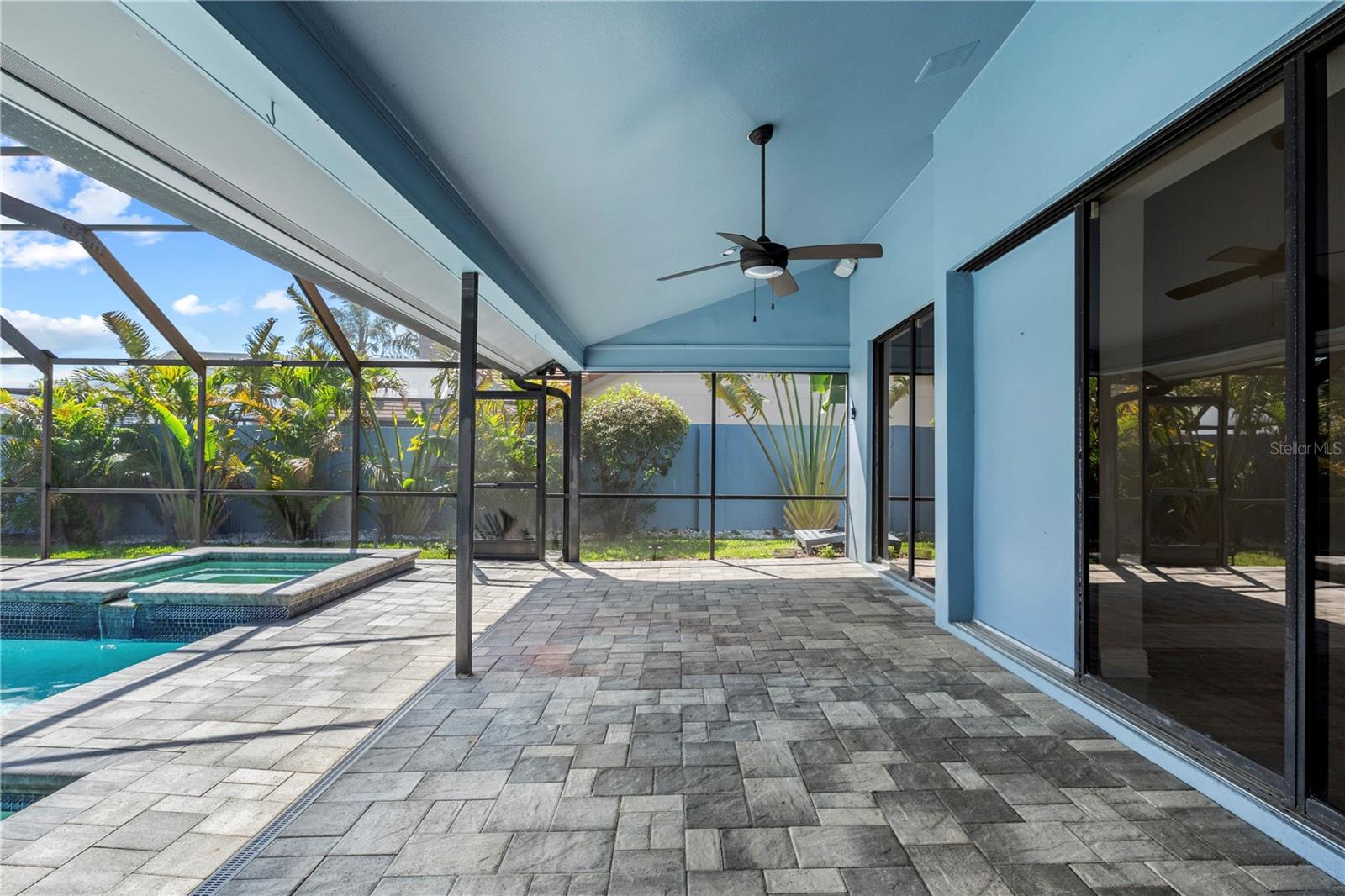 5104 E LONGBOAT BLVD, TAMPA, FL, 33615