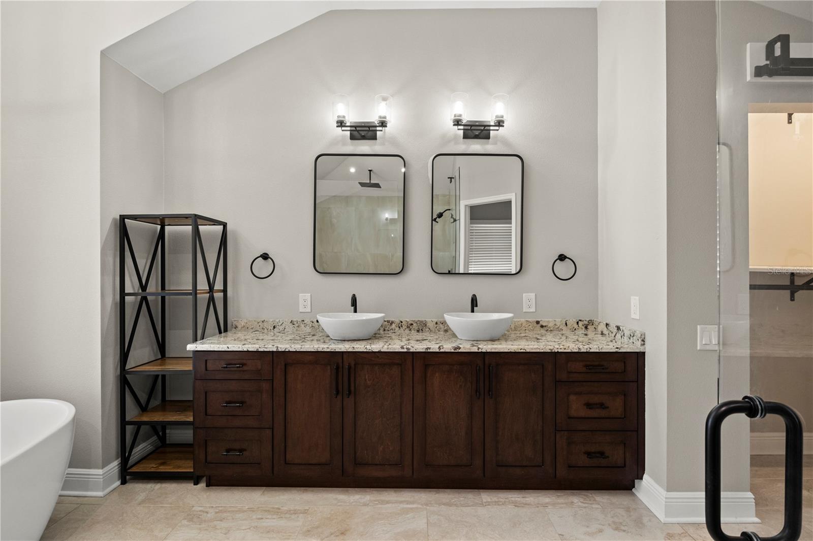 5104 E LONGBOAT BLVD, TAMPA, FL, 33615