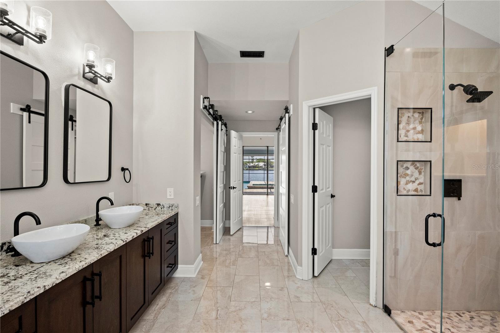 5104 E LONGBOAT BLVD, TAMPA, FL, 33615