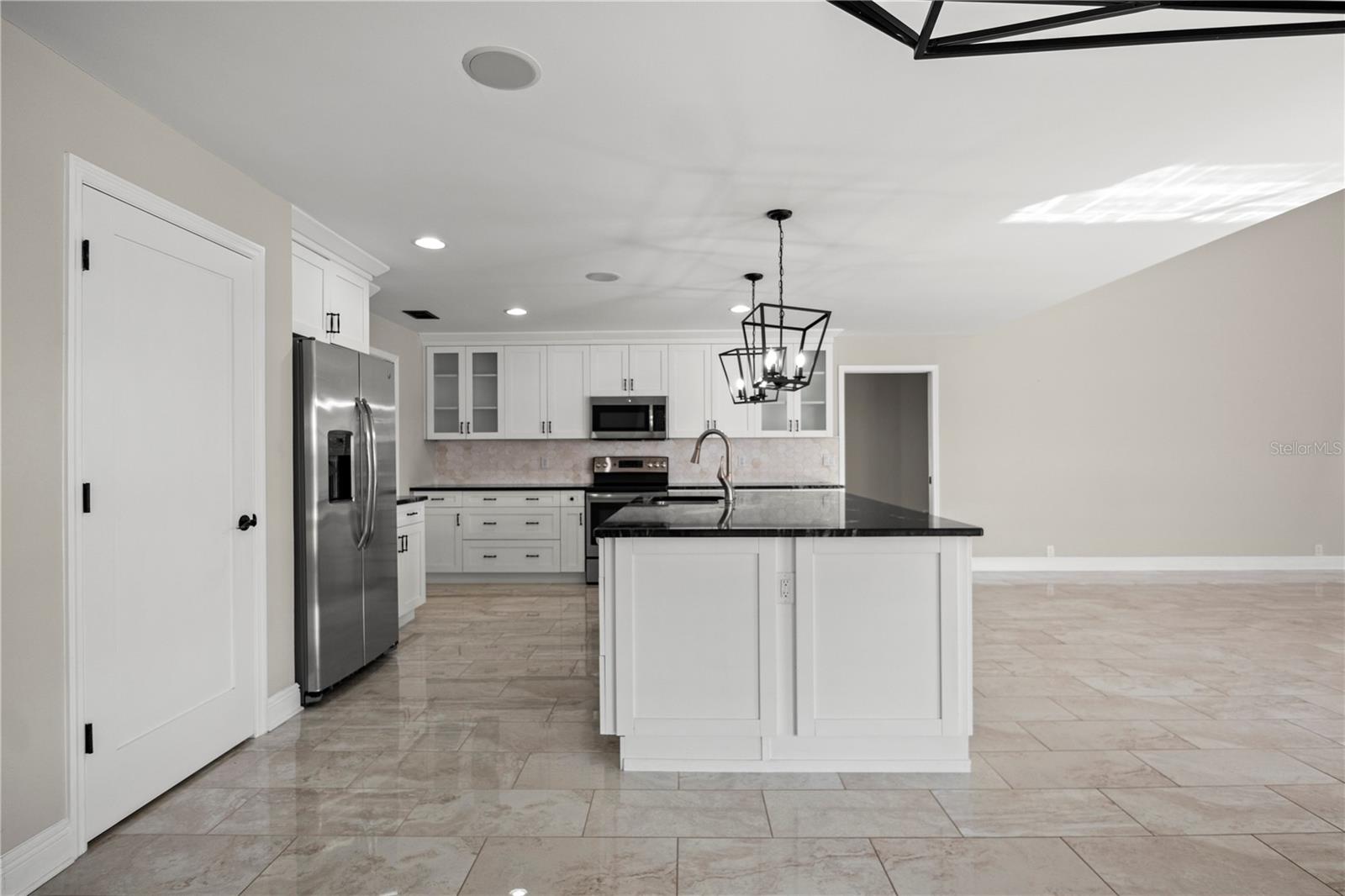 5104 E LONGBOAT BLVD, TAMPA, FL, 33615