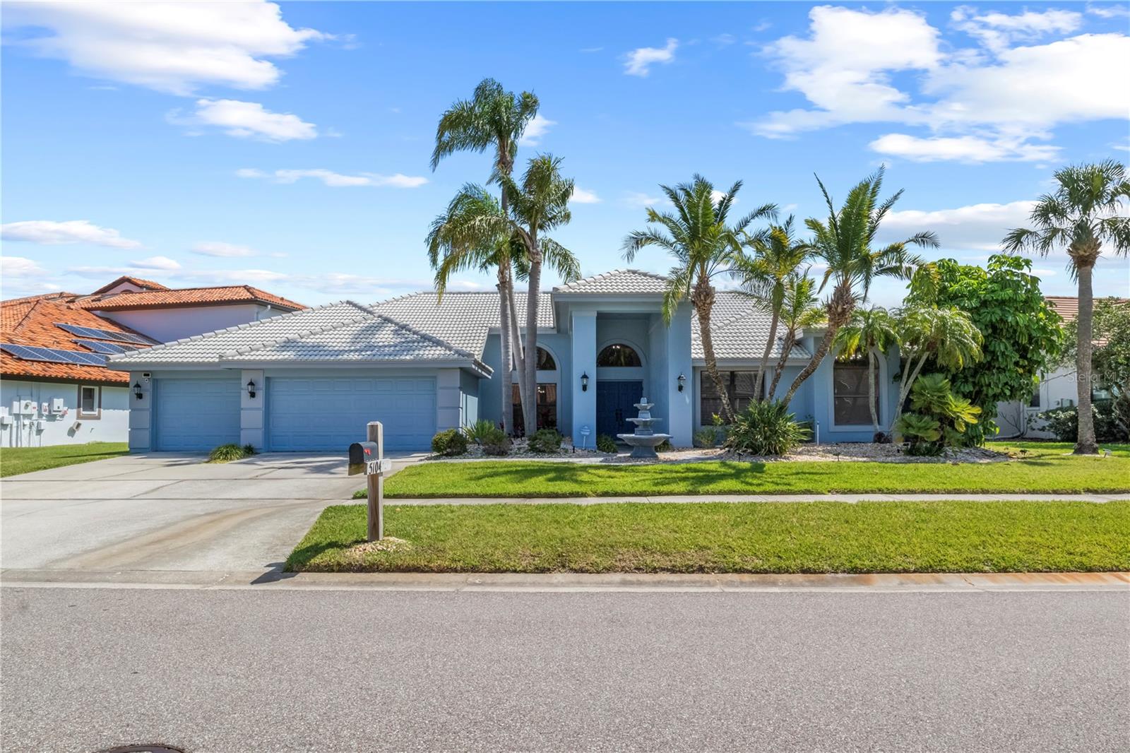5104 E LONGBOAT BLVD, TAMPA, FL, 33615