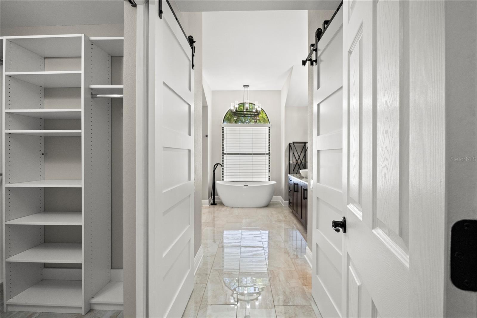 5104 E LONGBOAT BLVD, TAMPA, FL, 33615
