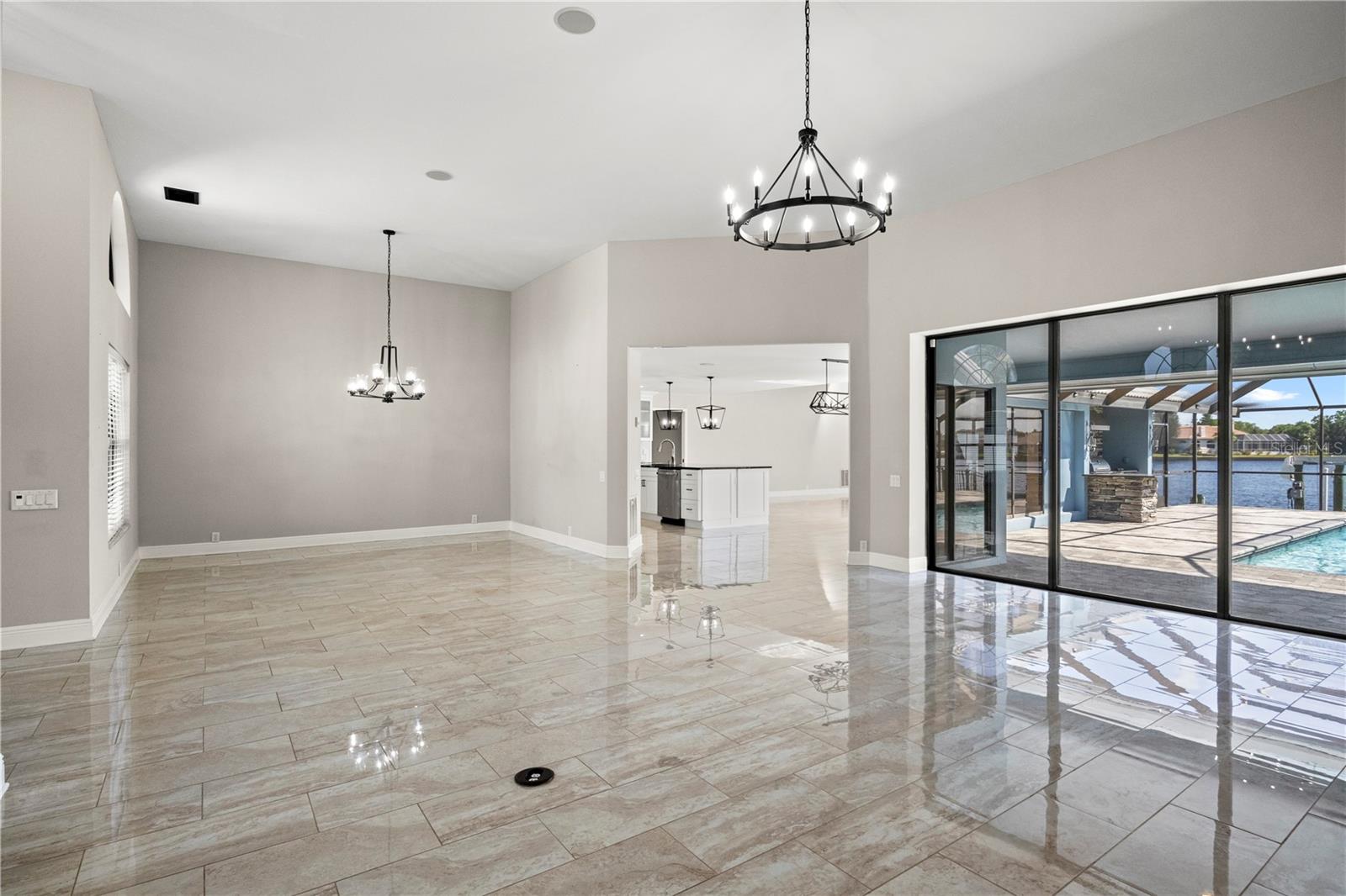 5104 E LONGBOAT BLVD, TAMPA, FL, 33615