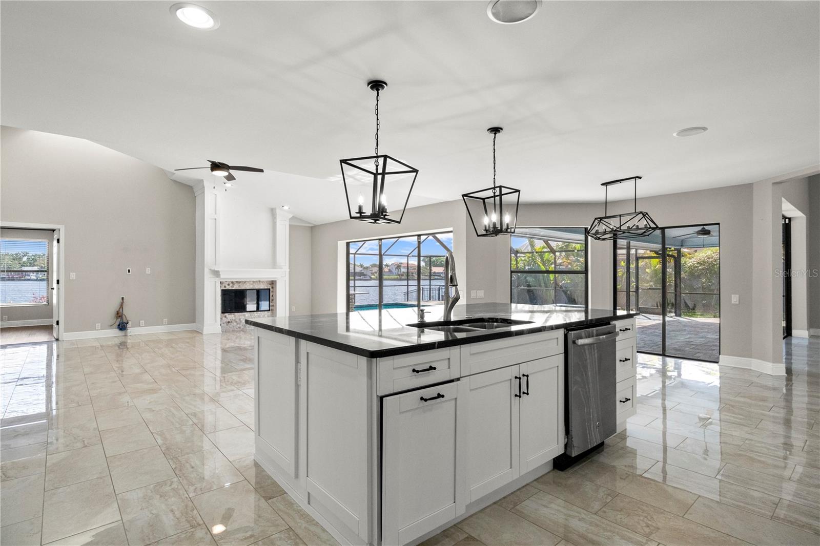 5104 E LONGBOAT BLVD, TAMPA, FL, 33615