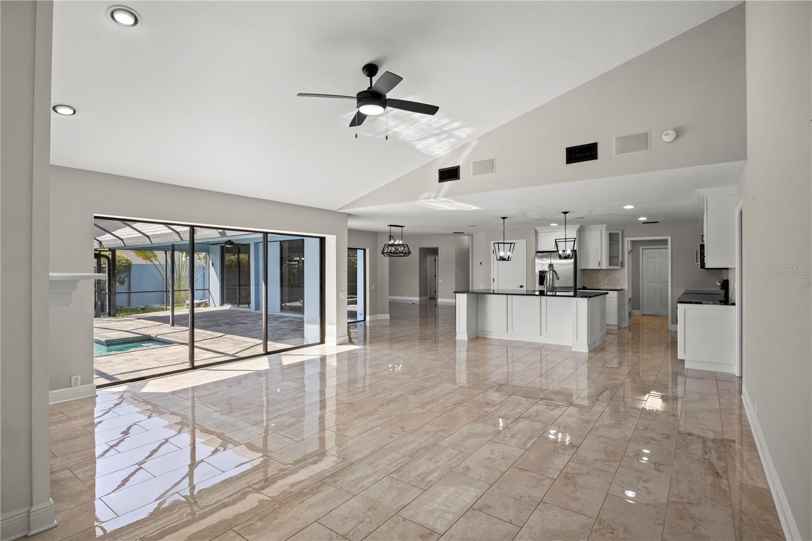 5104 E LONGBOAT BLVD, TAMPA, FL, 33615
