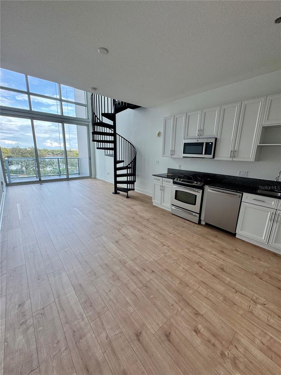 150 E ROBINSON ST #409, ORLANDO, FL, 32801