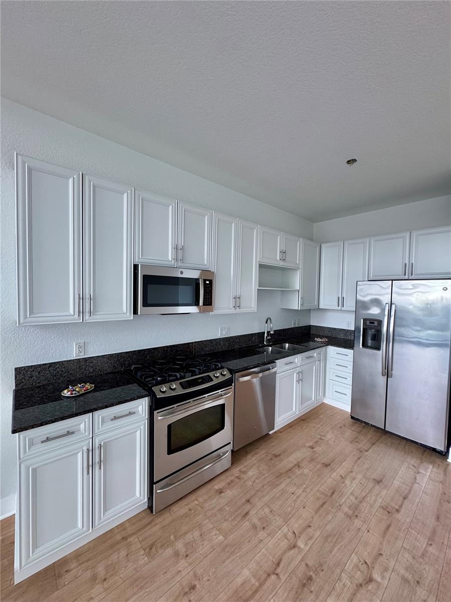 150 E ROBINSON ST #409, ORLANDO, FL, 32801