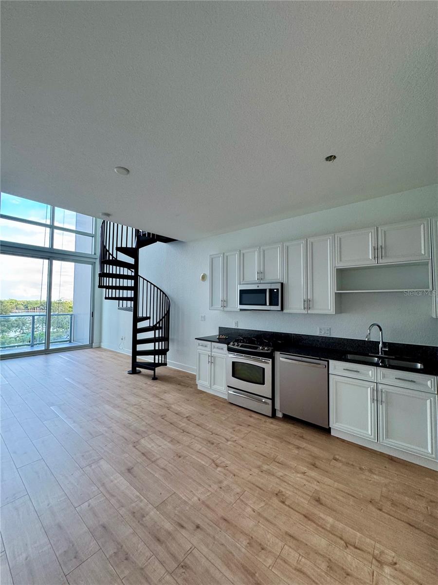 150 E ROBINSON ST #409, ORLANDO, FL, 32801