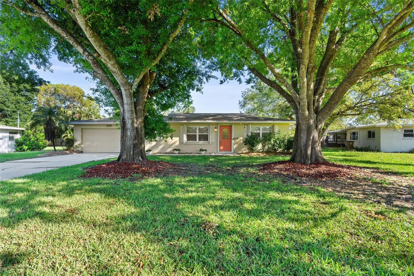 1359 JAMBALANA LN, FORT MYERS, FL, 33901