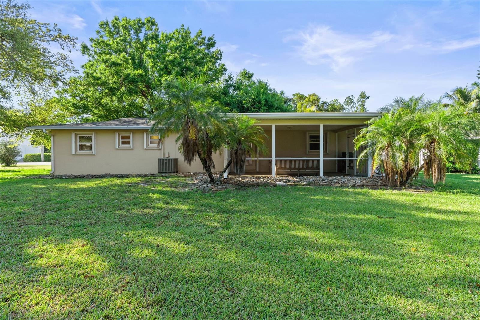 1359 JAMBALANA LN, FORT MYERS, FL, 33901