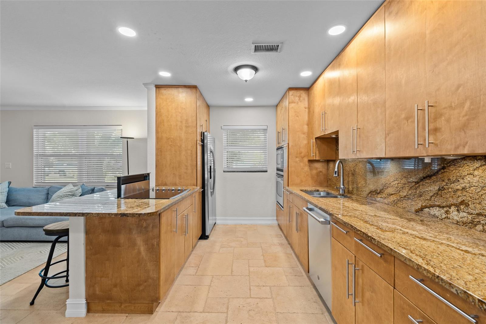 1359 JAMBALANA LN, FORT MYERS, FL, 33901