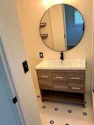 719 37TH AVE NE, ST PETERSBURG, FL, 33704