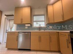 719 37TH AVE NE, ST PETERSBURG, FL, 33704