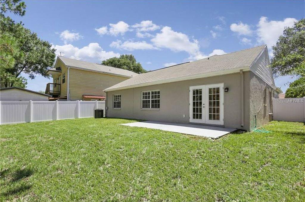 11010 SUMMER DR, TAMPA, FL, 33624