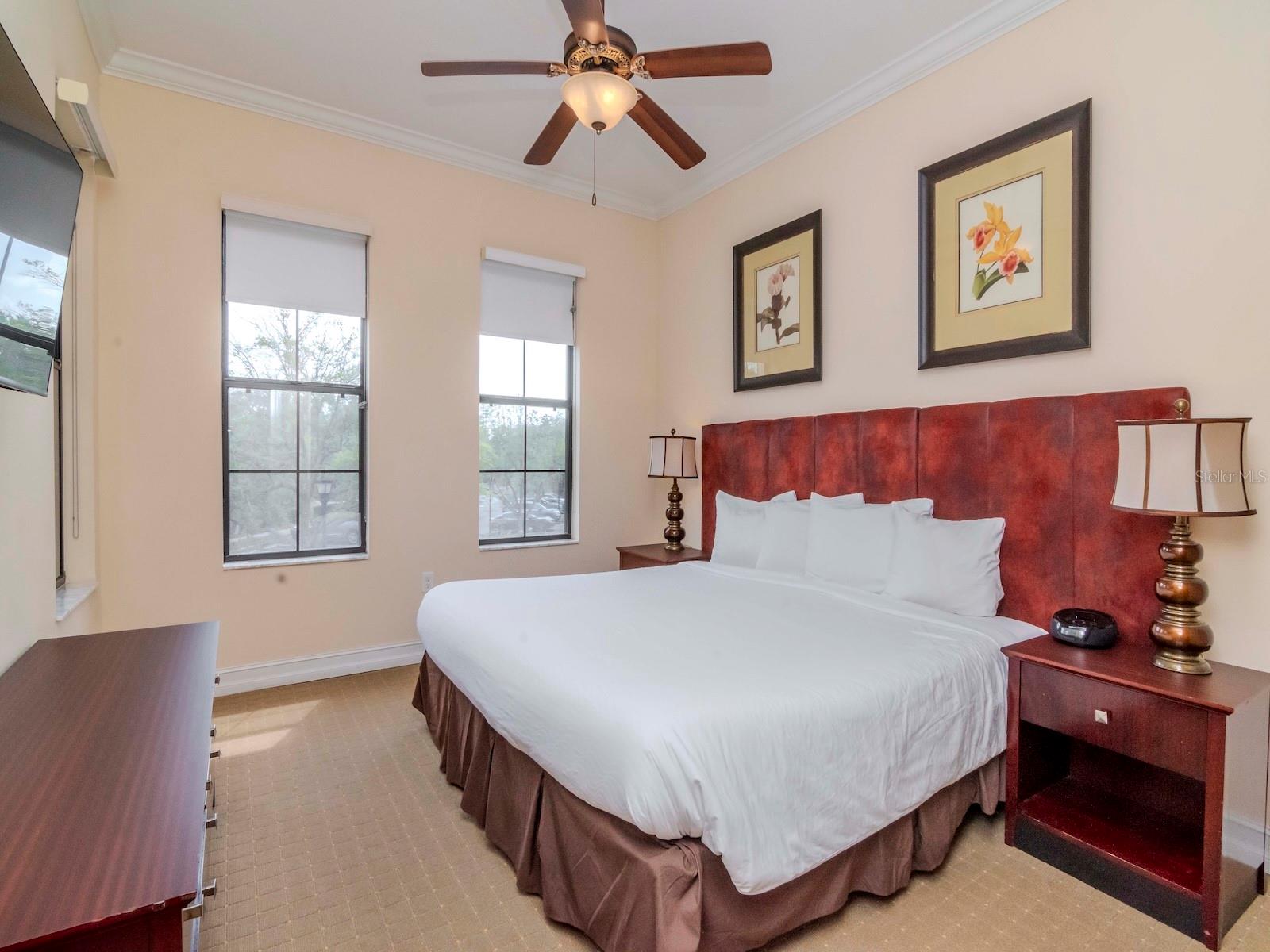 13941 CLUBHOUSE DR #212, TAMPA, FL, 33618