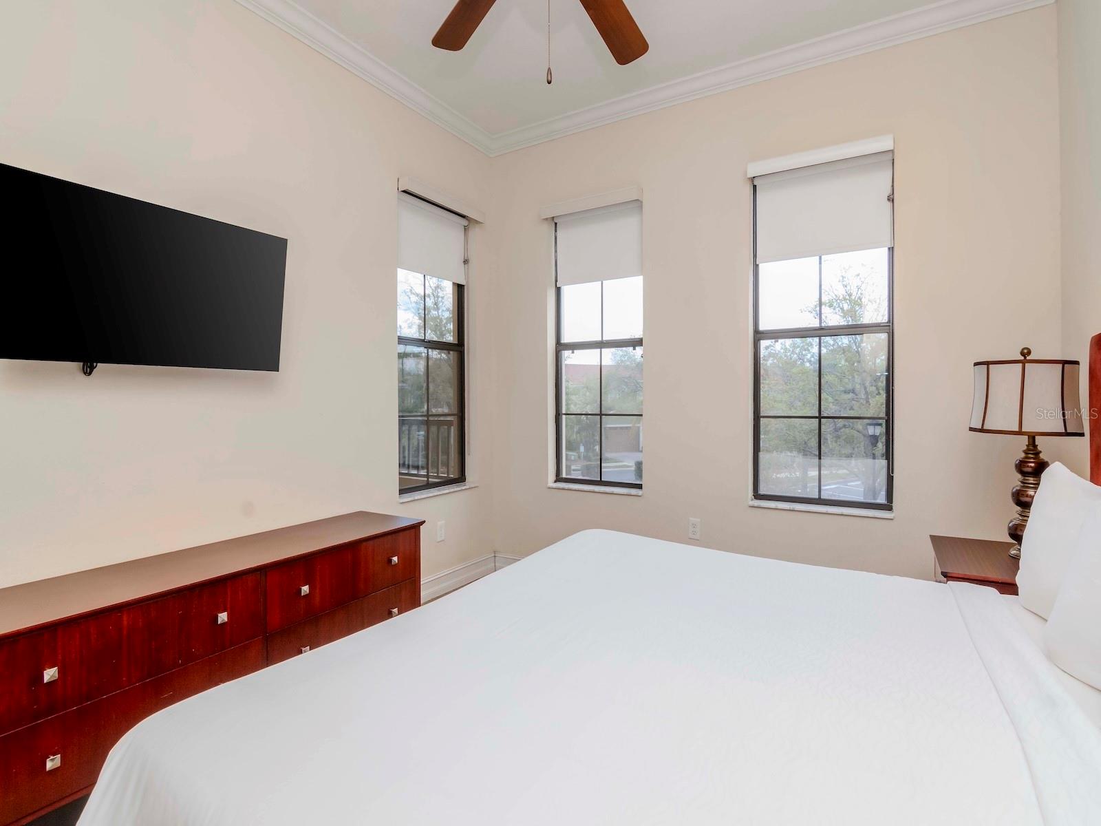 13941 CLUBHOUSE DR #212, TAMPA, FL, 33618
