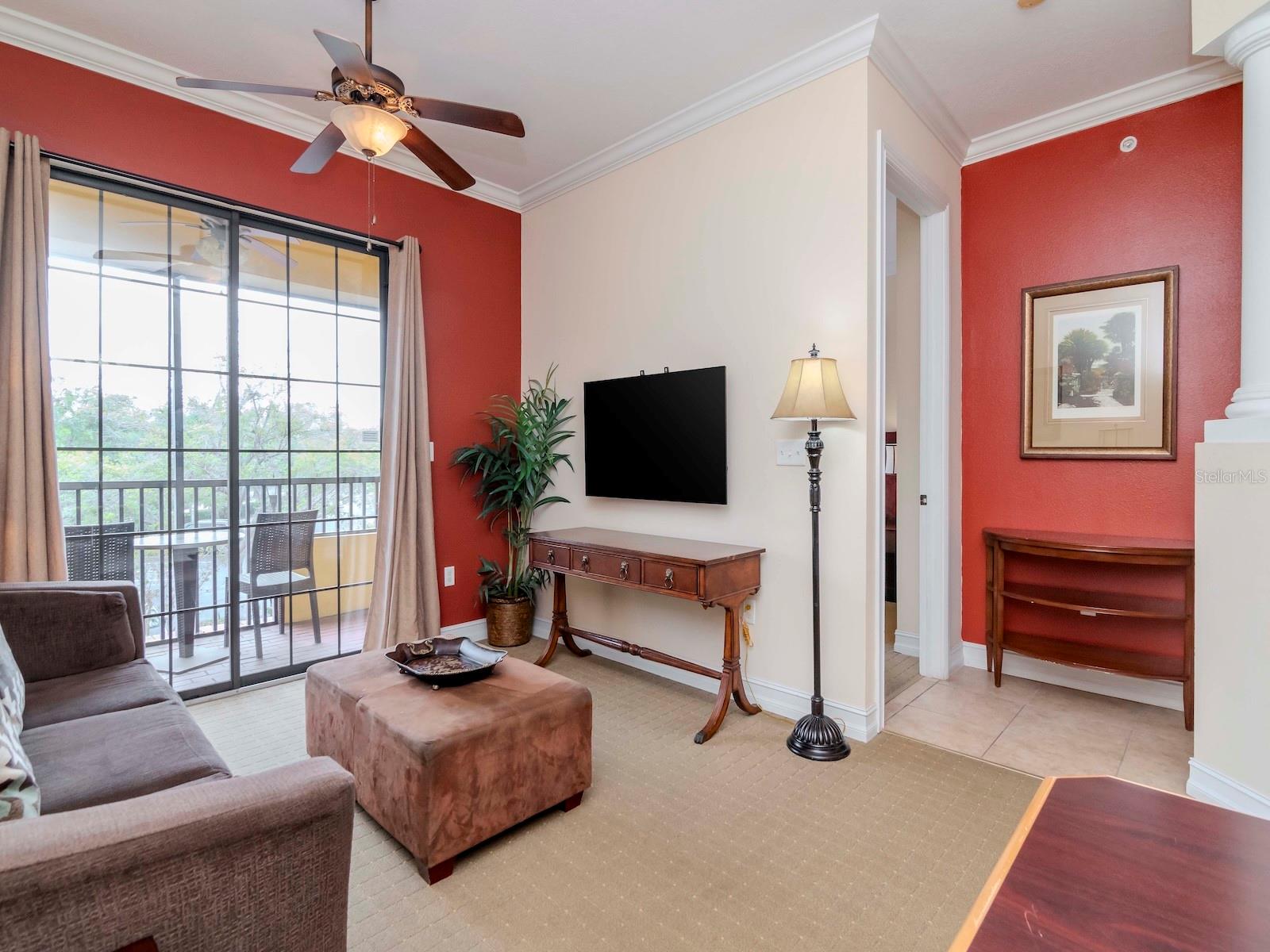 13941 CLUBHOUSE DR #212, TAMPA, FL, 33618
