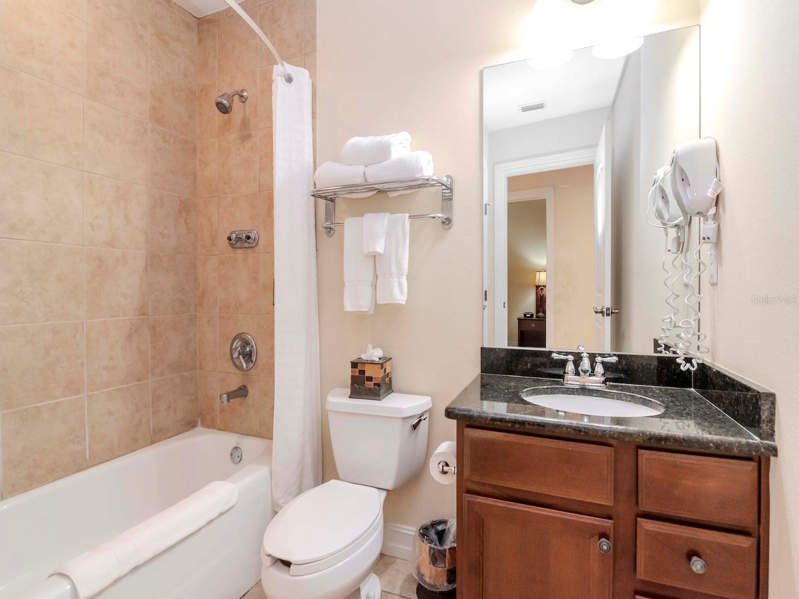 13941 CLUBHOUSE DR #212, TAMPA, FL, 33618