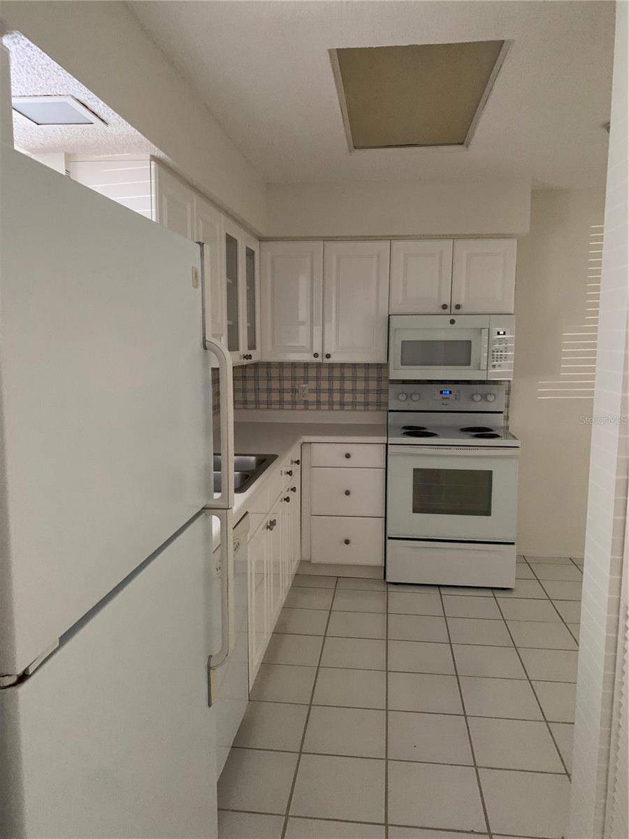 2216 BAHIA VISTA ST #H1, SARASOTA, FL, 34239