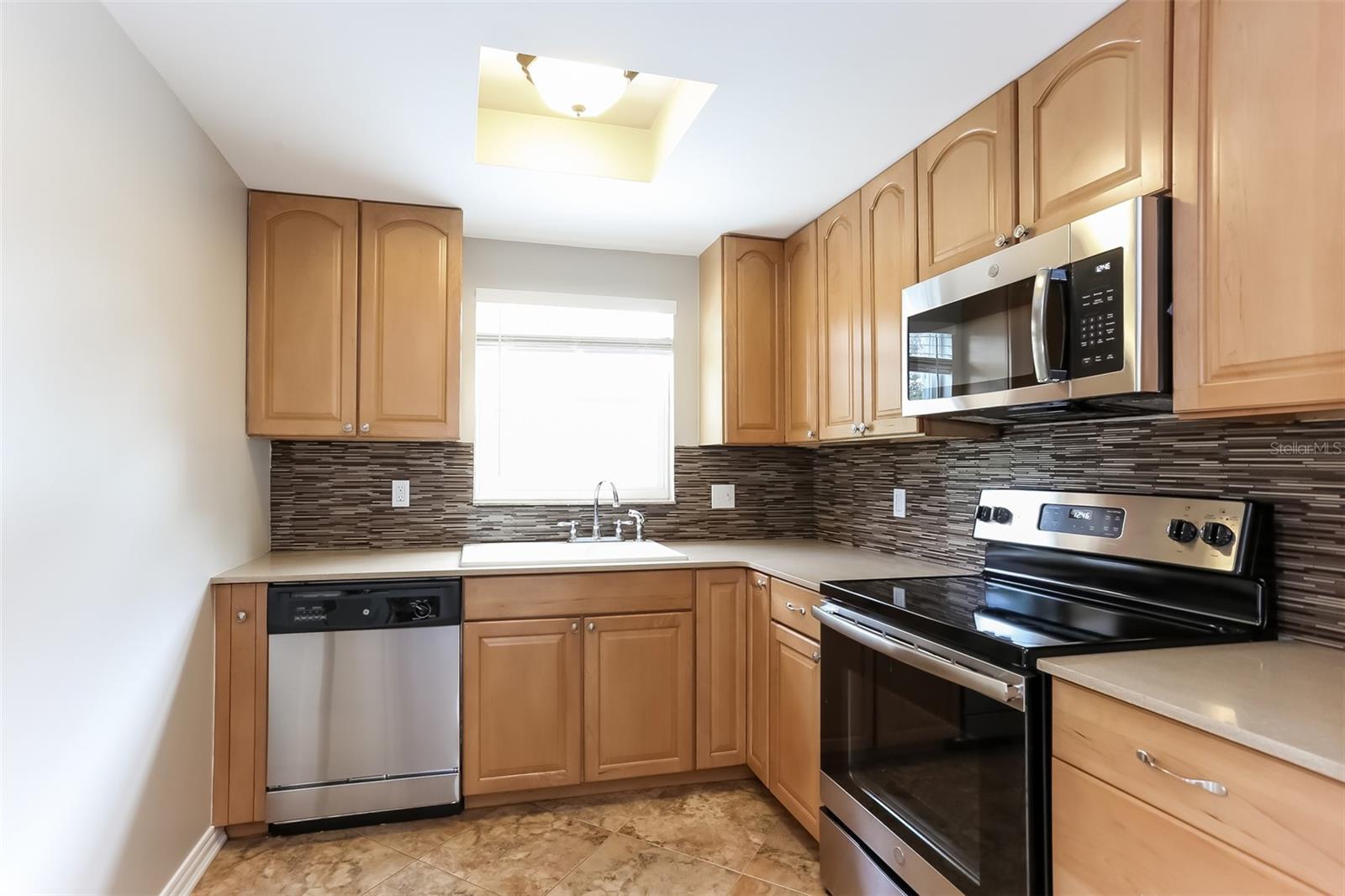 12263 MALLORY DR, LARGO, FL, 33774