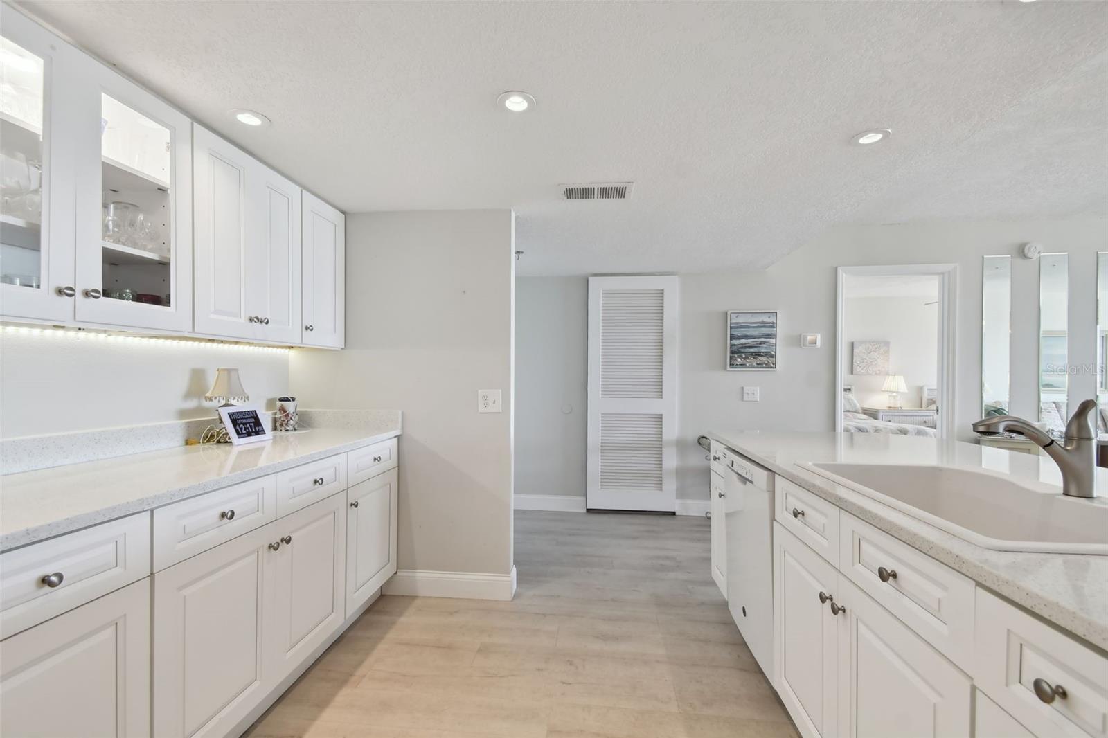 6372 PALMA DEL MAR BLVD S #1203, ST PETERSBURG, FL, 33715