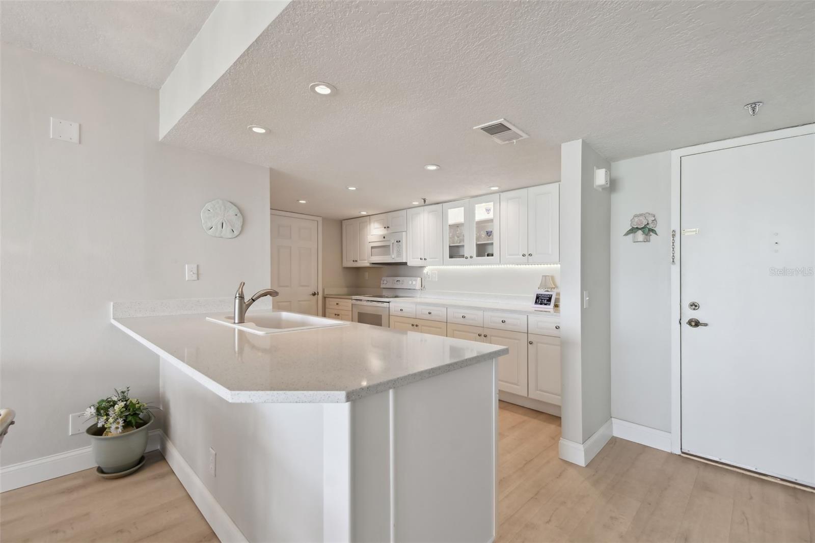 6372 PALMA DEL MAR BLVD S #1203, ST PETERSBURG, FL, 33715