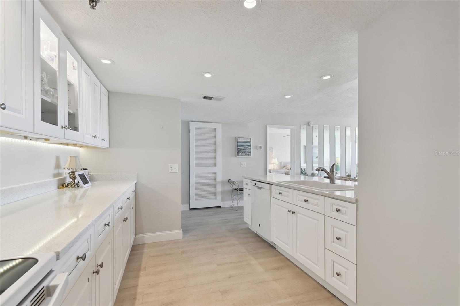6372 PALMA DEL MAR BLVD S #1203, ST PETERSBURG, FL, 33715