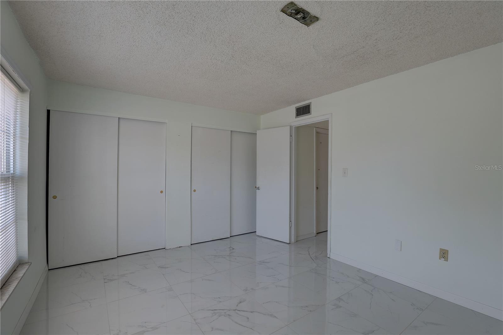1095 82ND TER N #1095A, ST PETERSBURG, FL, 33702