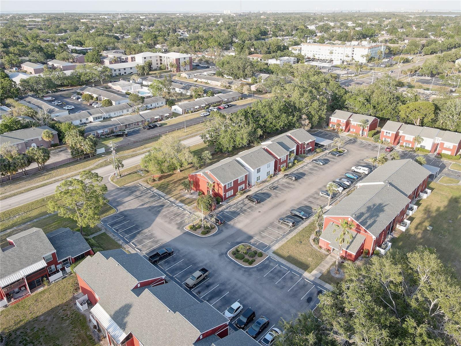 1095 82ND TER N #1095A, ST PETERSBURG, FL, 33702