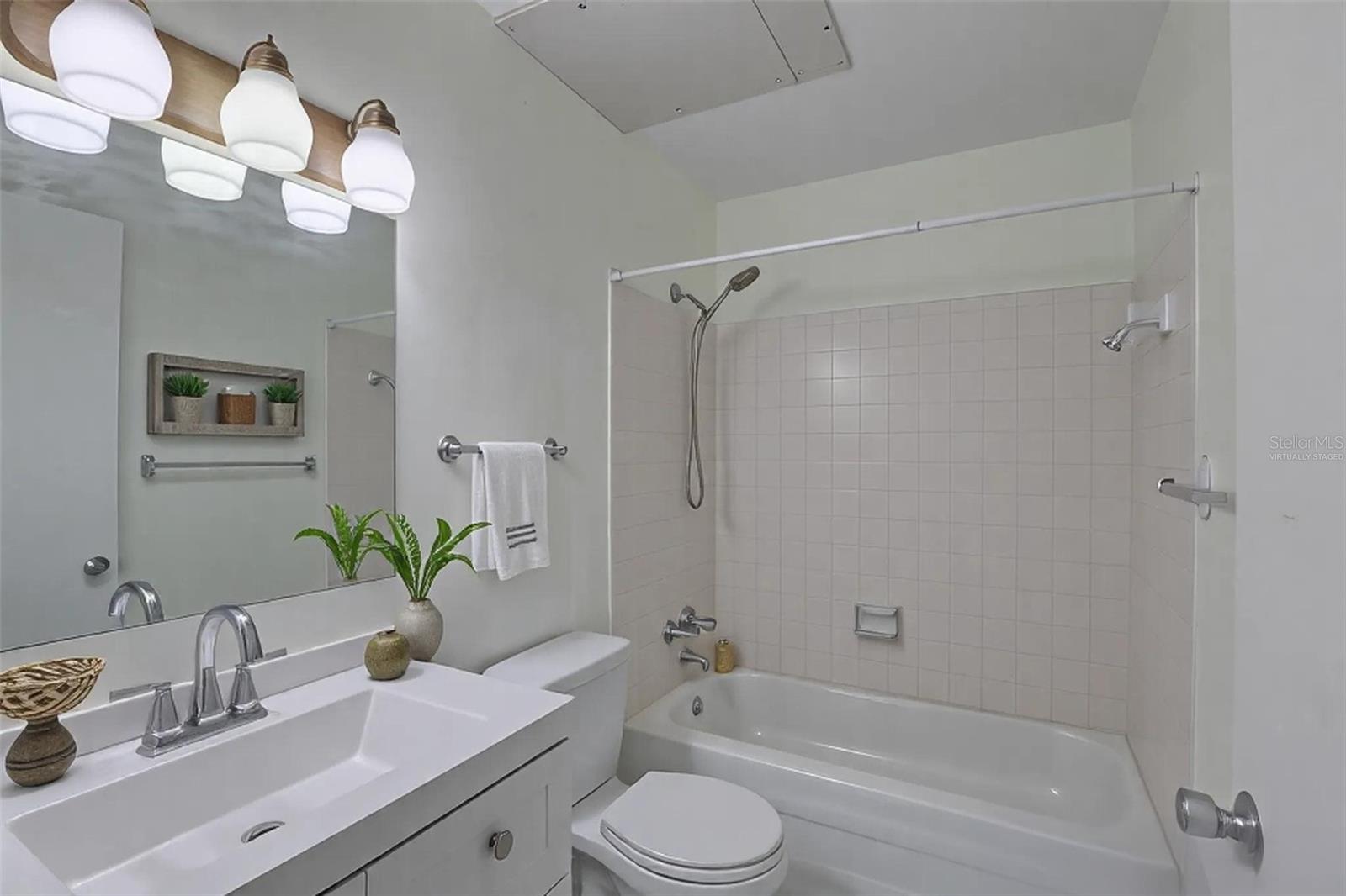 1095 82ND TER N #1095A, ST PETERSBURG, FL, 33702