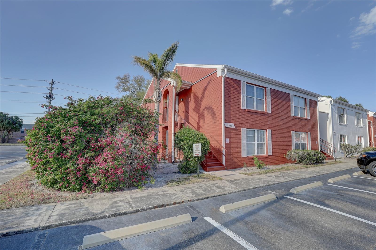 1095 82ND TER N #1095A, ST PETERSBURG, FL, 33702
