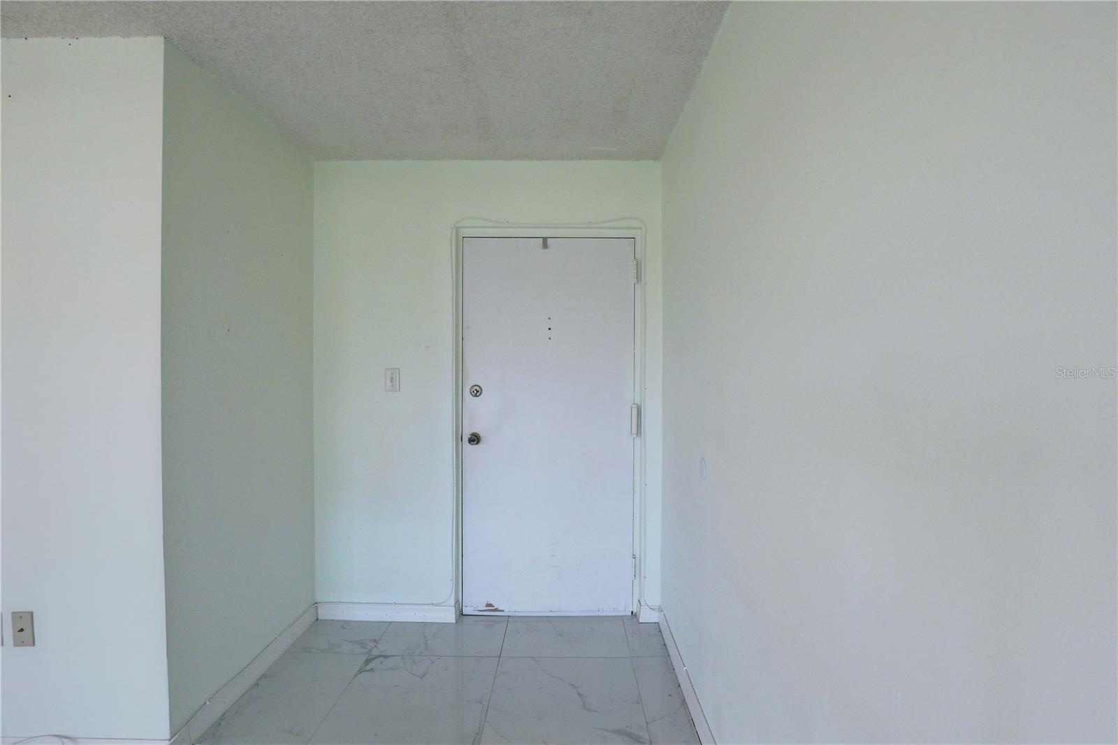 1095 82ND TER N #1095A, ST PETERSBURG, FL, 33702