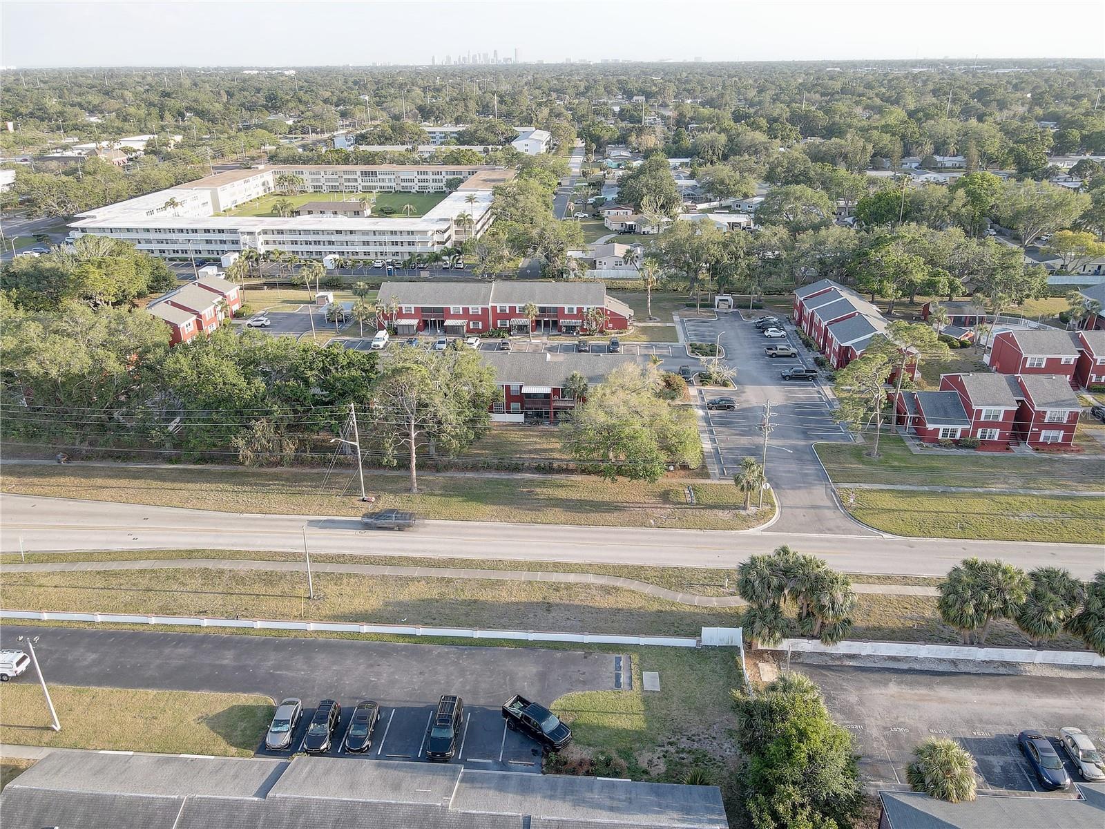 1095 82ND TER N #1095A, ST PETERSBURG, FL, 33702