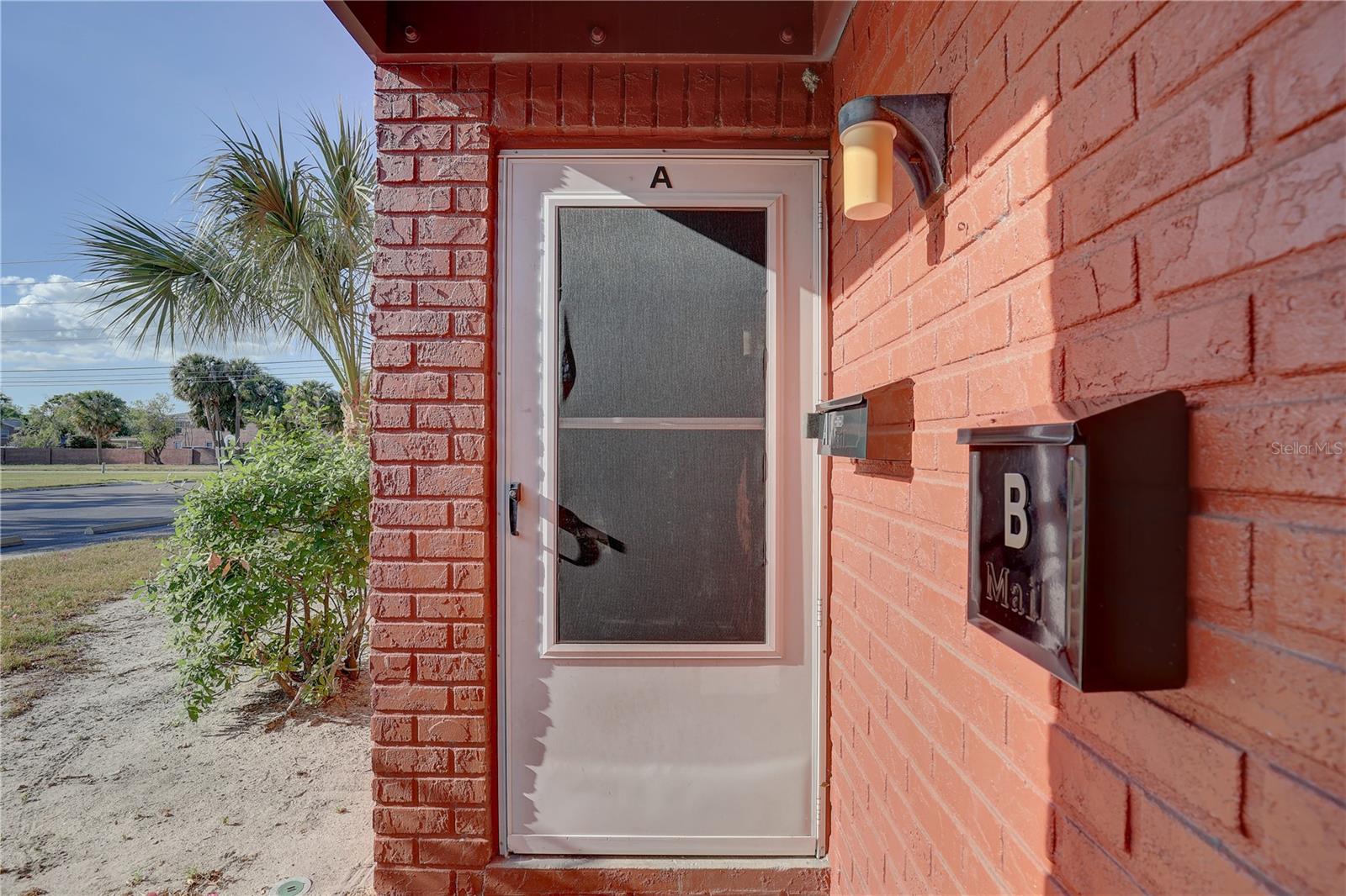 1095 82ND TER N #1095A, ST PETERSBURG, FL, 33702