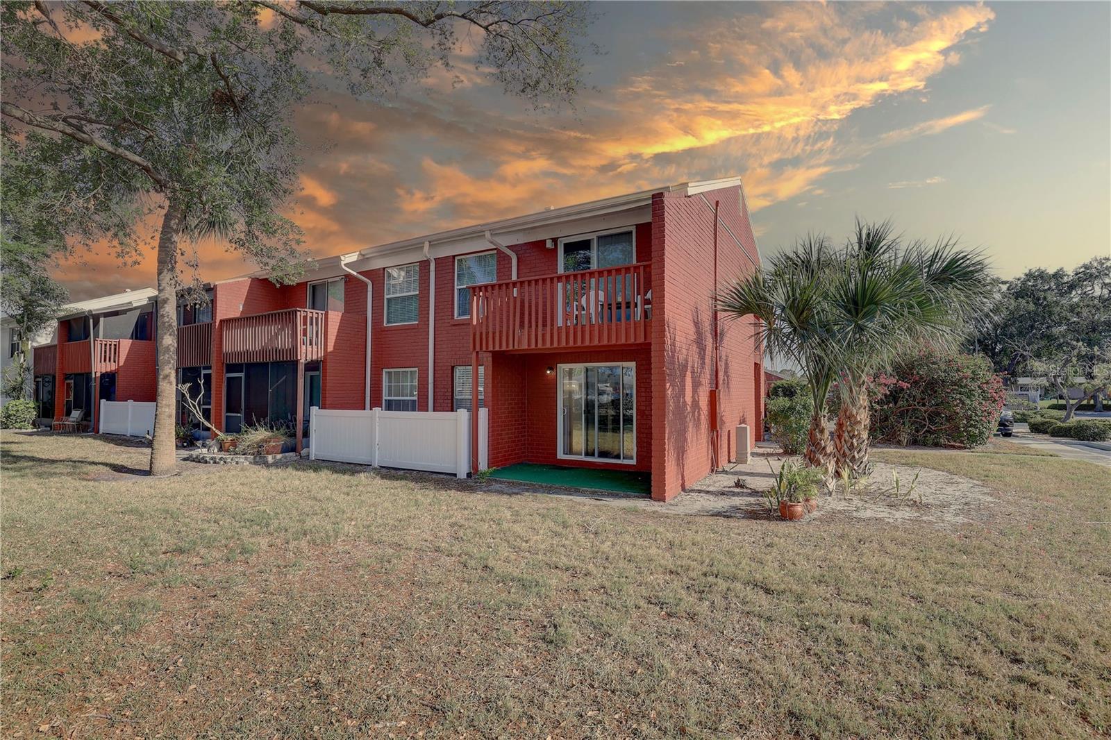 1095 82ND TER N #1095A, ST PETERSBURG, FL, 33702