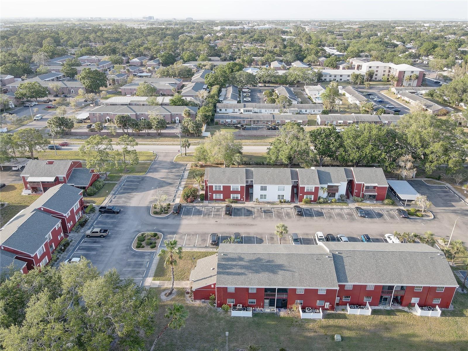 1095 82ND TER N #1095A, ST PETERSBURG, FL, 33702