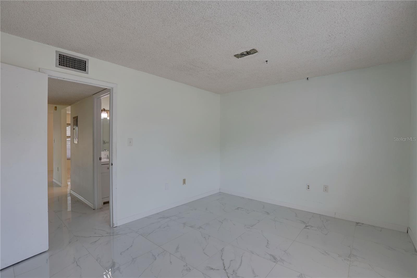 1095 82ND TER N #1095A, ST PETERSBURG, FL, 33702