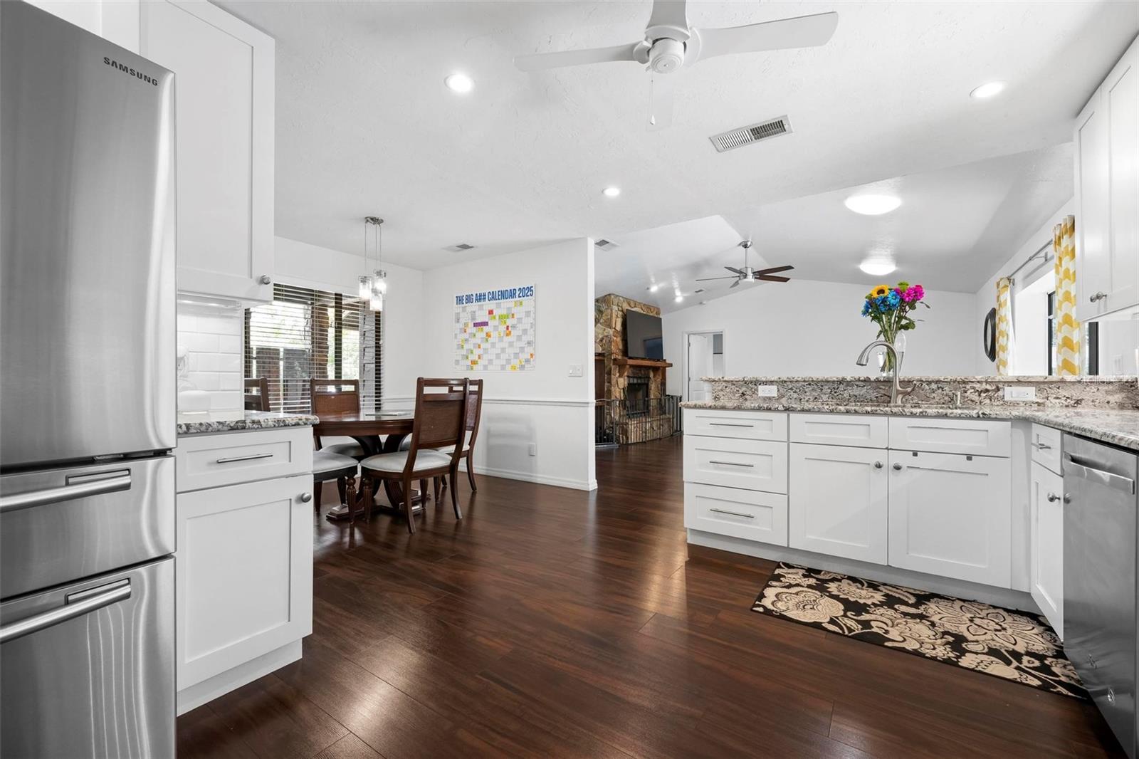 9207 59TH AVENUE DR E, BRADENTON, FL, 34202