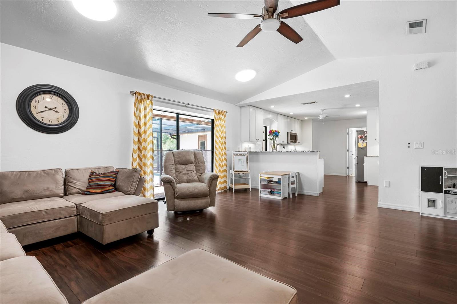 9207 59TH AVENUE DR E, BRADENTON, FL, 34202