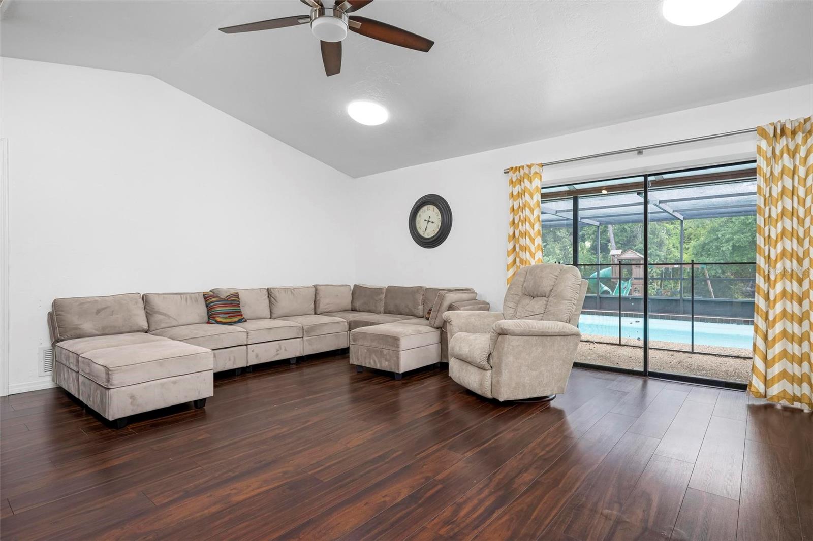 9207 59TH AVENUE DR E, BRADENTON, FL, 34202