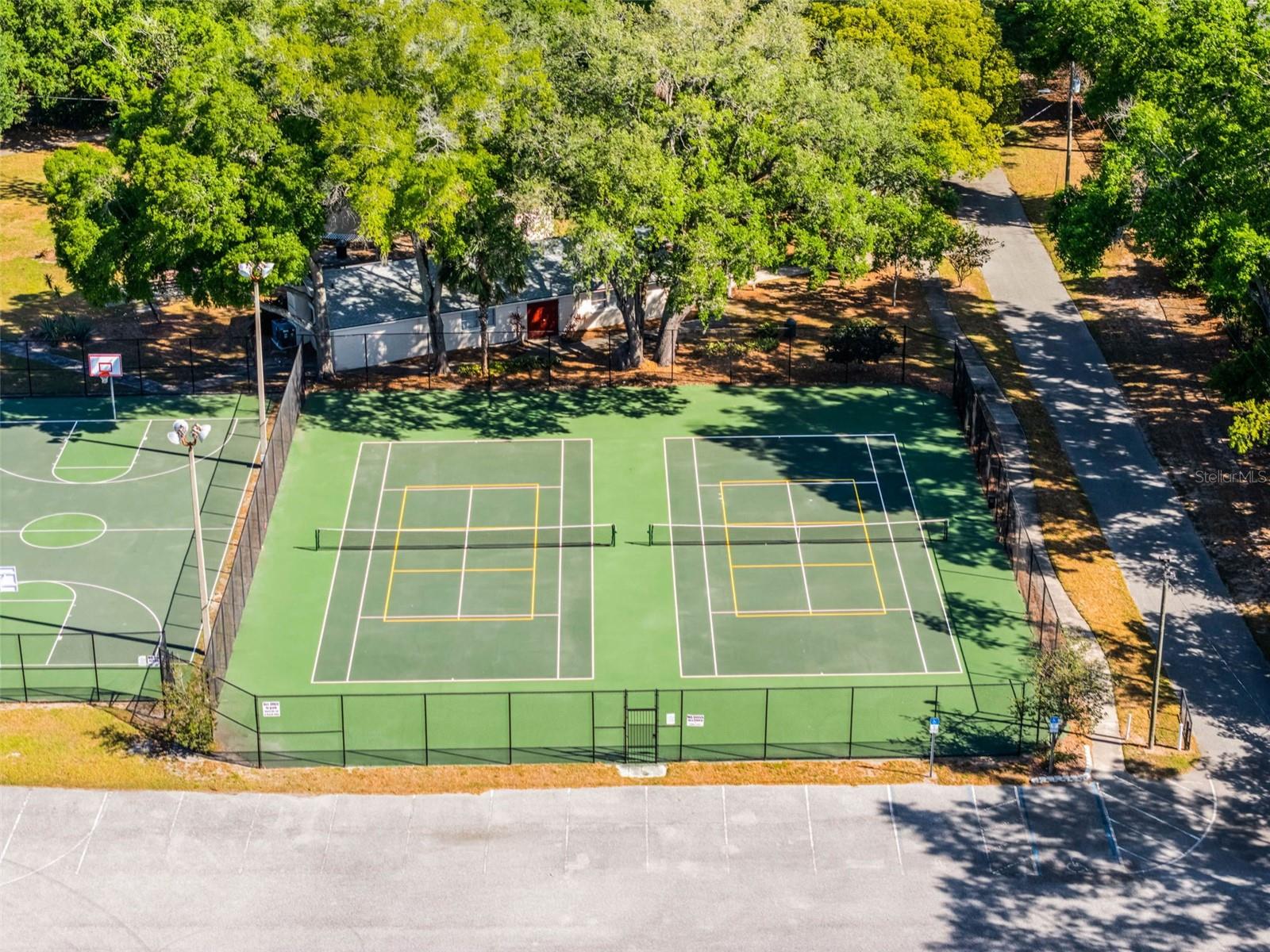5402 KINGSWOOD DR, ORLANDO, FL, 32810