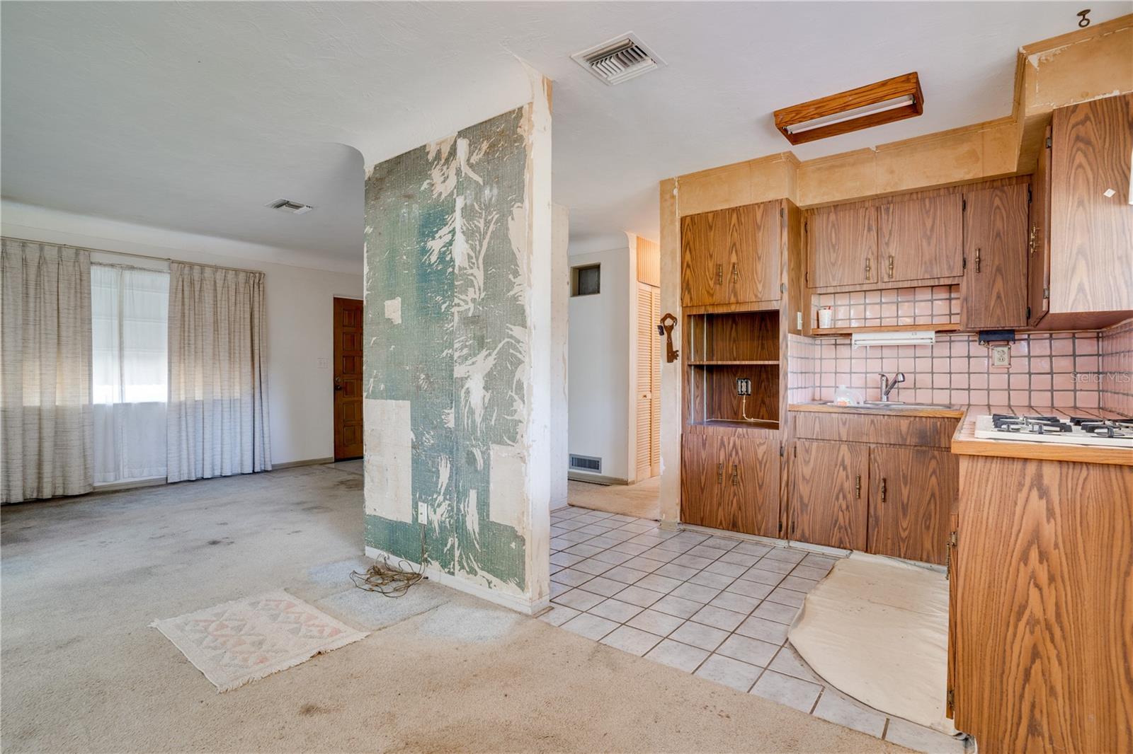 5948 51ST AVE N, KENNETH CITY, FL, 33709