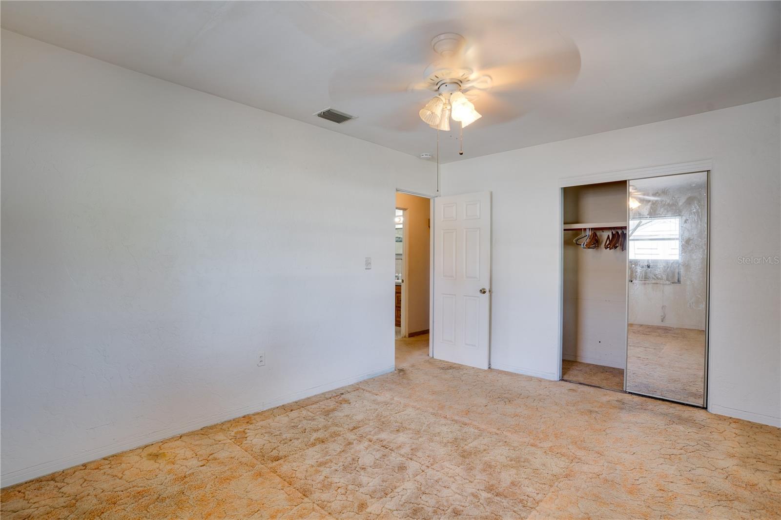 5948 51ST AVE N, KENNETH CITY, FL, 33709
