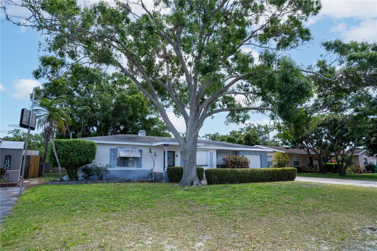 5948 51ST AVE N, KENNETH CITY, FL, 33709