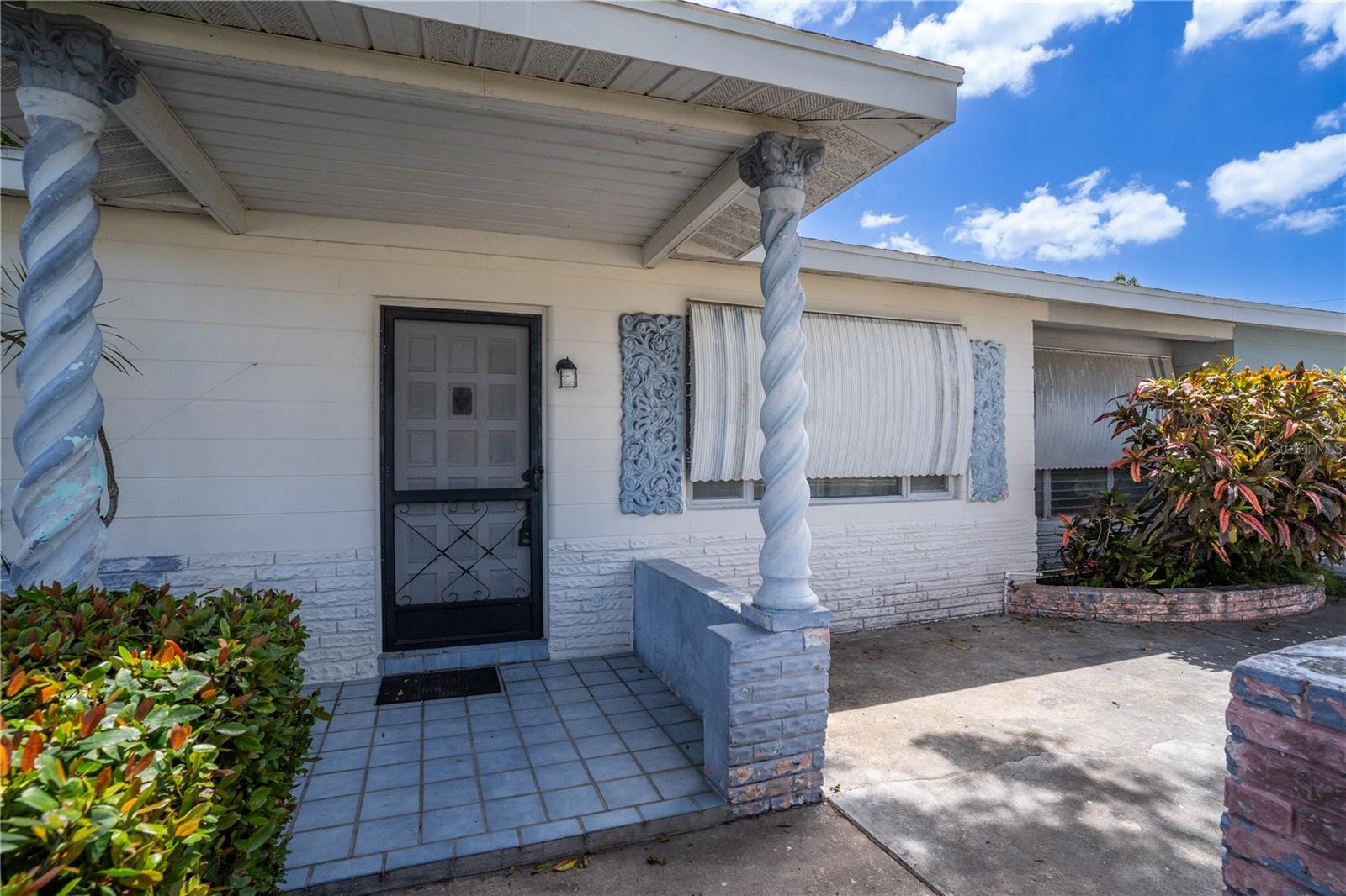 5948 51ST AVE N, KENNETH CITY, FL, 33709